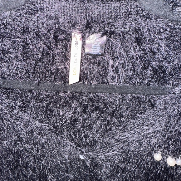 Love by design sweater with broach and embellished buttons size xl - Picture 3 of 6